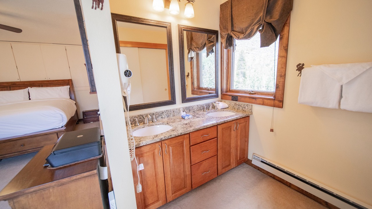Photo of Bathroom in Keystone