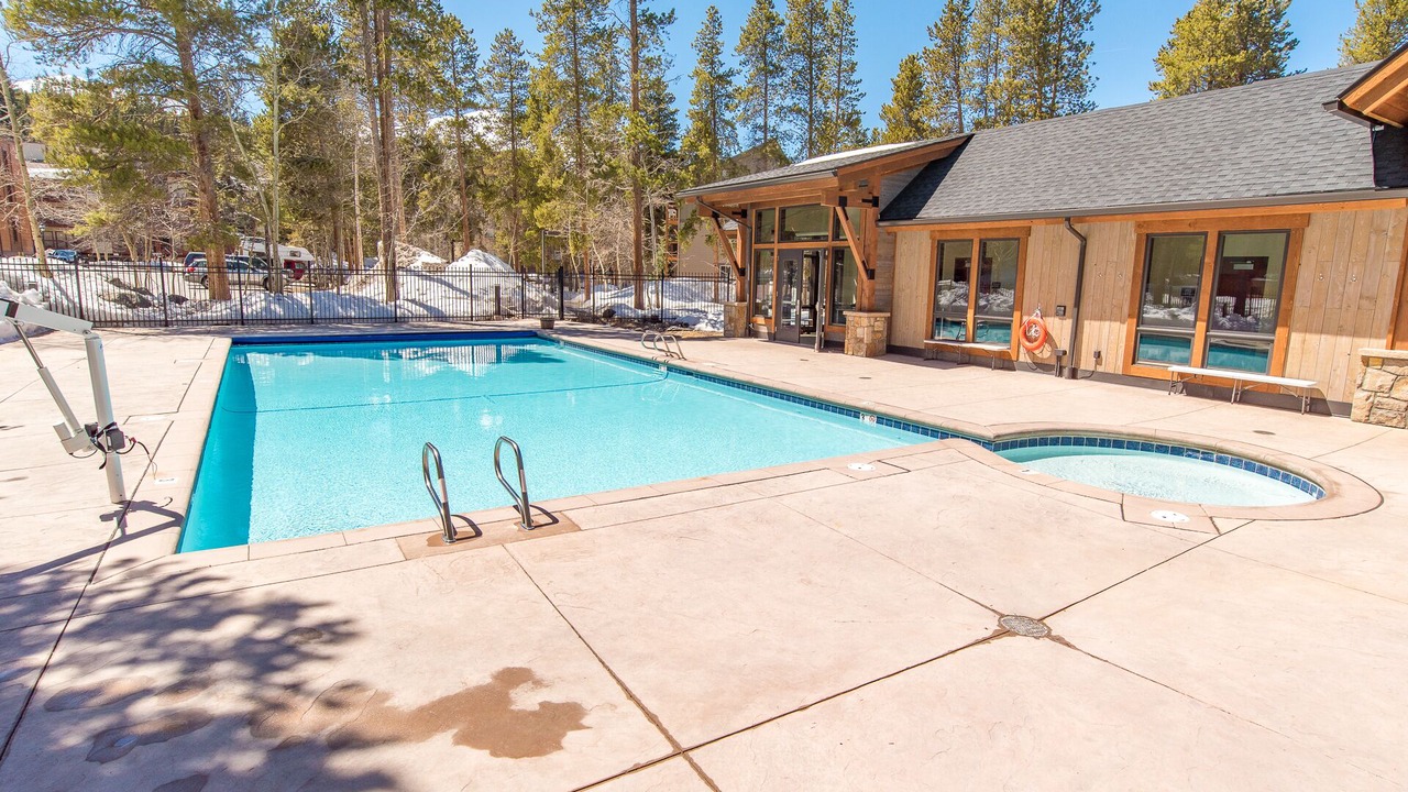 Photo of Outdoor in Peak 9