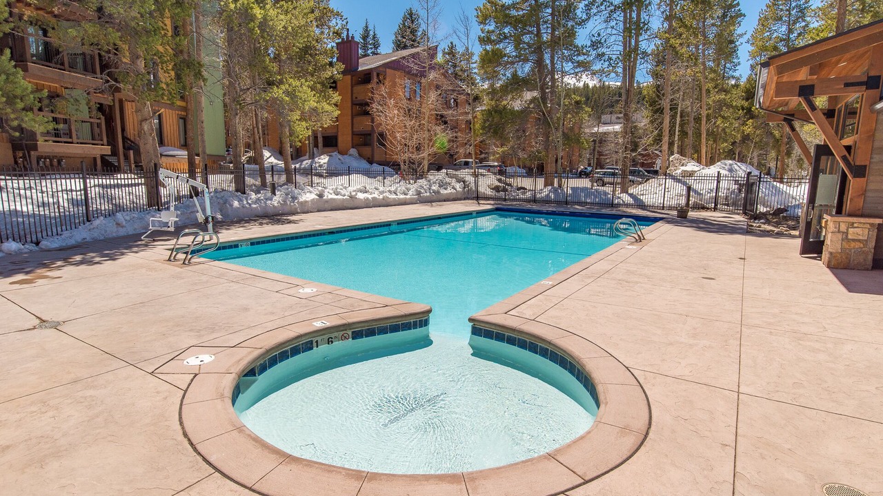 Photo of Outdoor in Peak 9