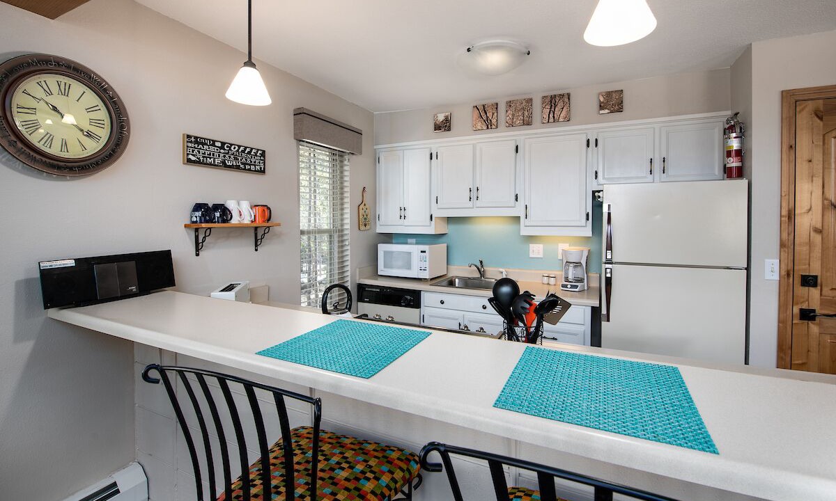 Photo of Kitchen in Peak 9