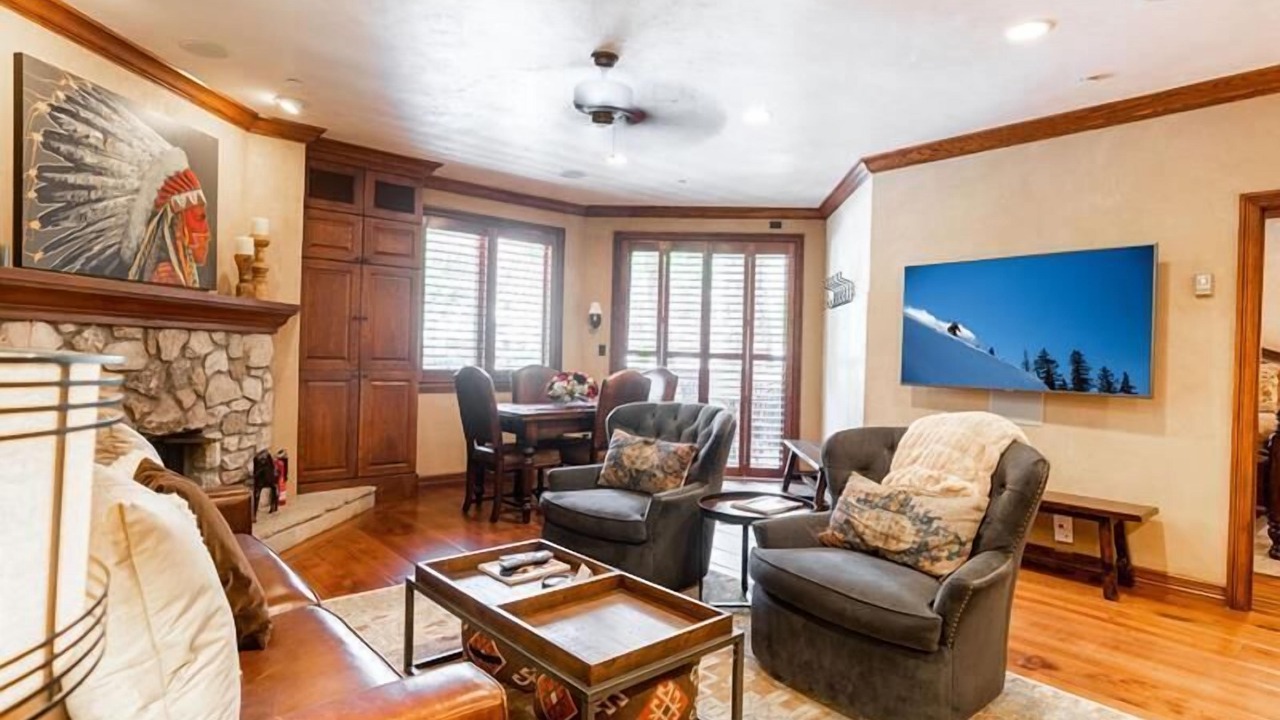 Photo of Livingroom in Beaver Creek