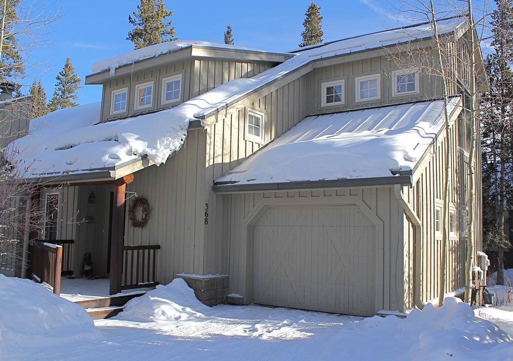 Photo of Outdoor in Peak 8
