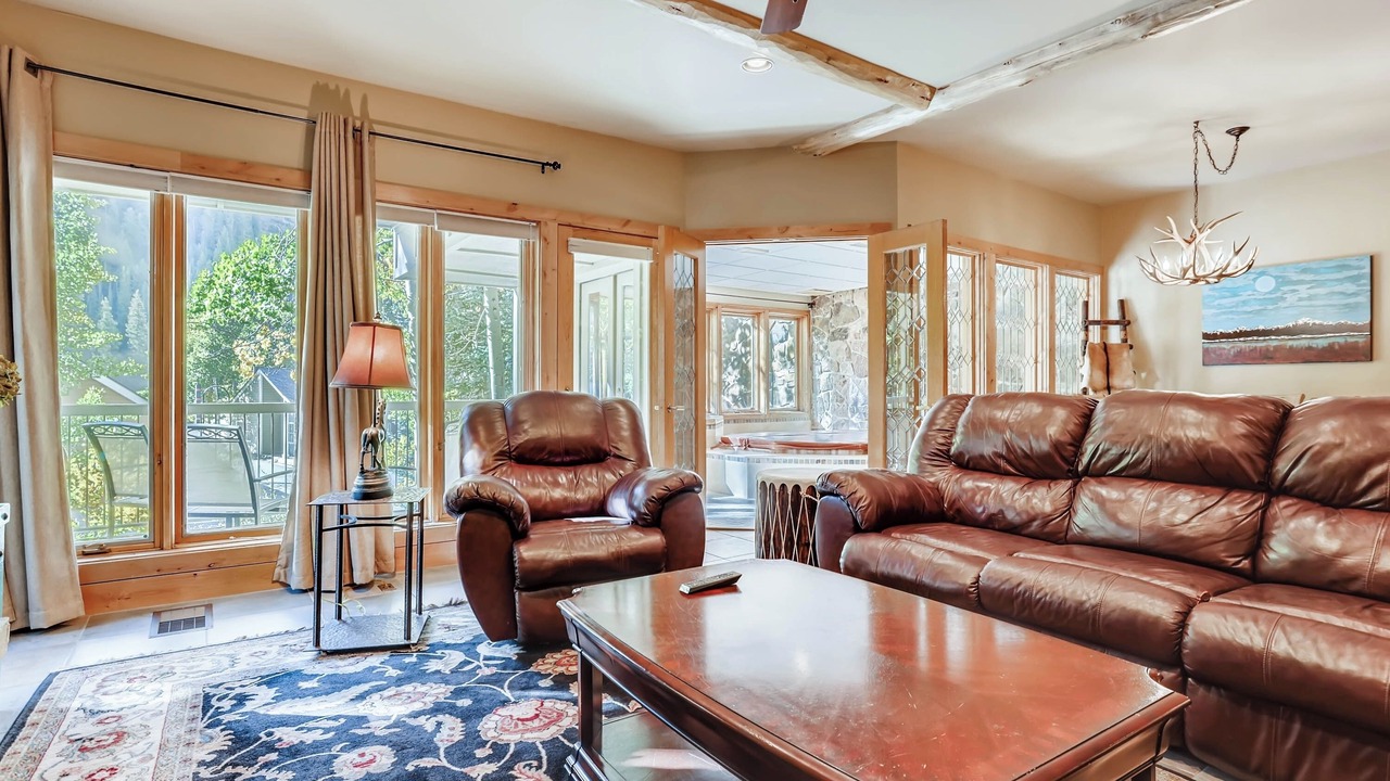 Photo of Livingroom in Mountain House