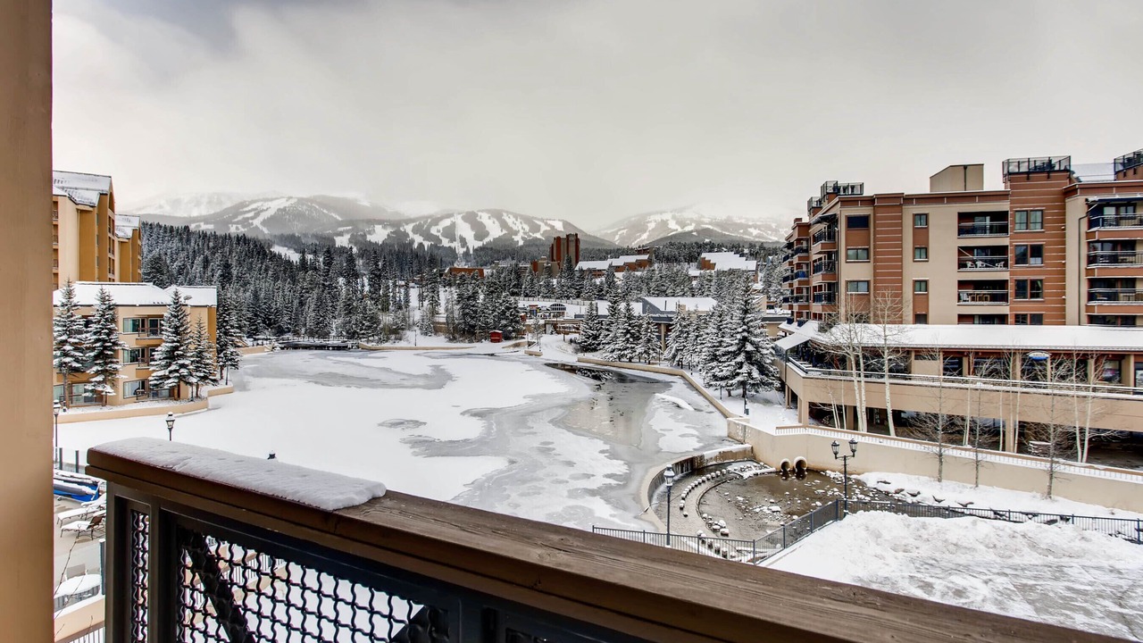 Photo of Outdoor in Peak 9