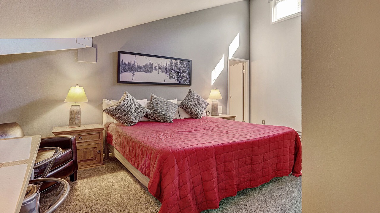Photo of Bedroom in Keystone