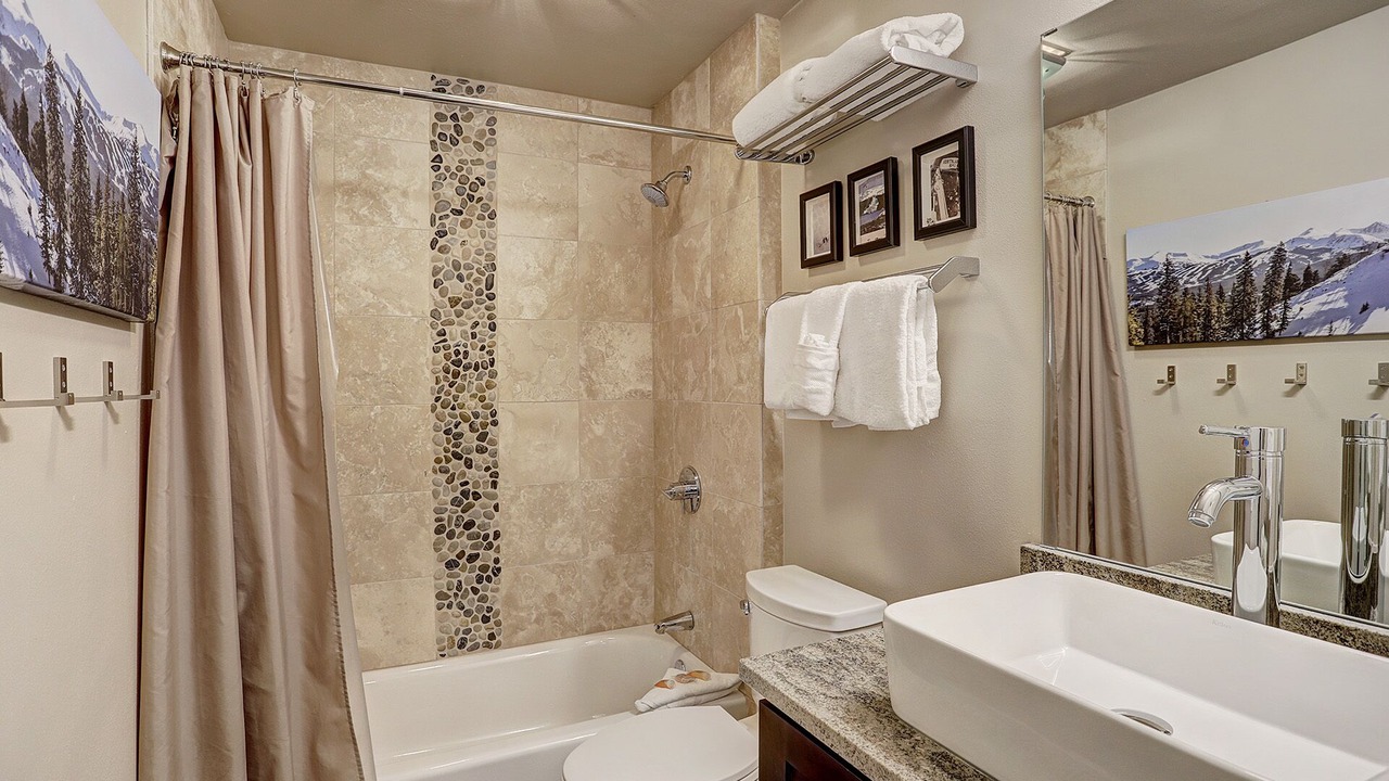 Photo of Bathroom in Keystone