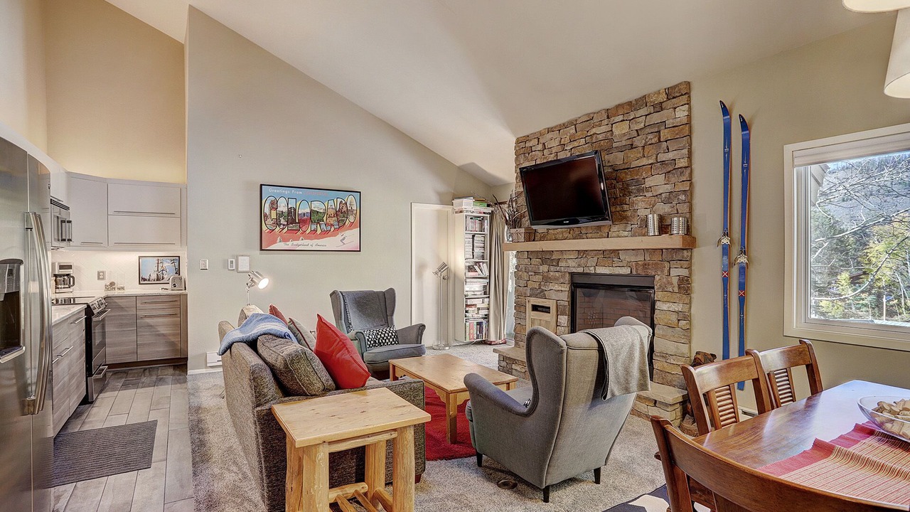 Photo of Livingroom in Keystone