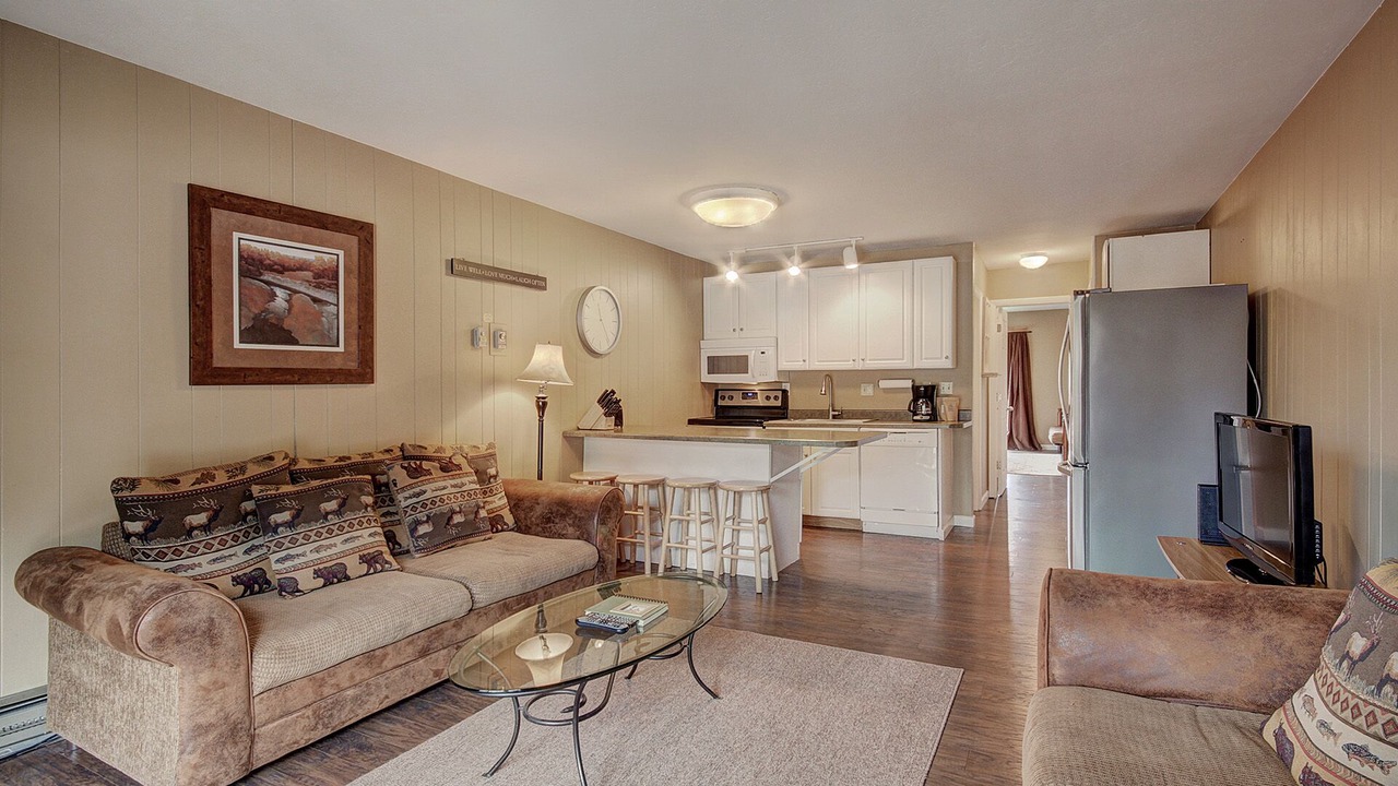 Photo of Bedroom in Mountain House
