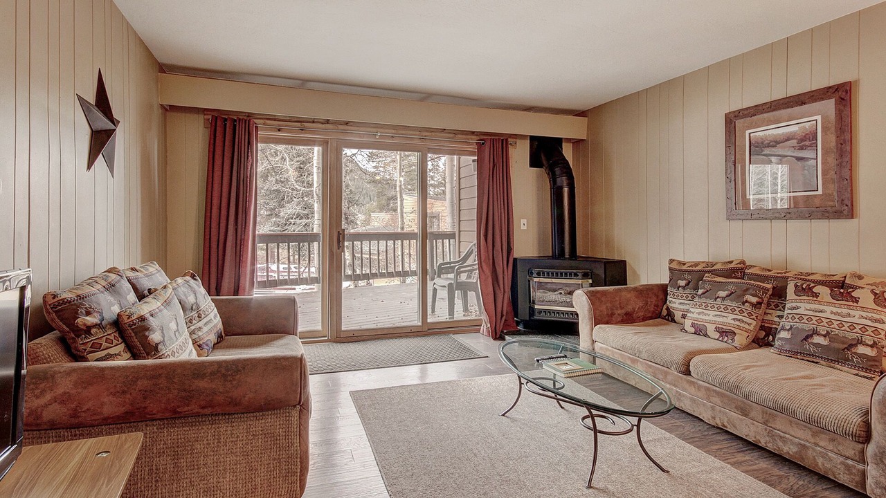 Photo of Bedroom in Mountain House
