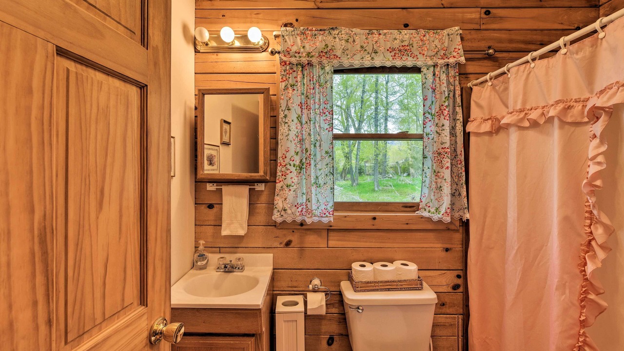 Photo of Bathroom in Buena Vista