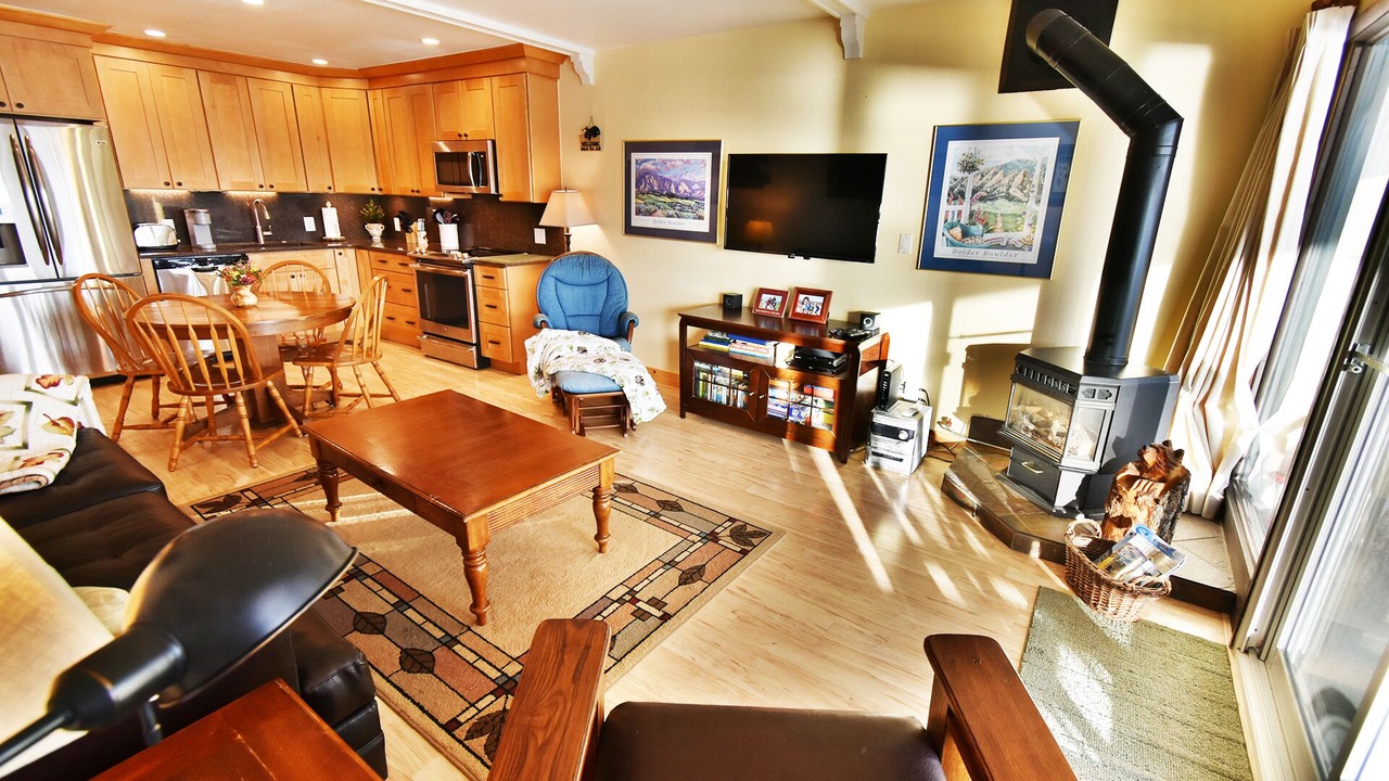 Photo of Livingroom in Dillon