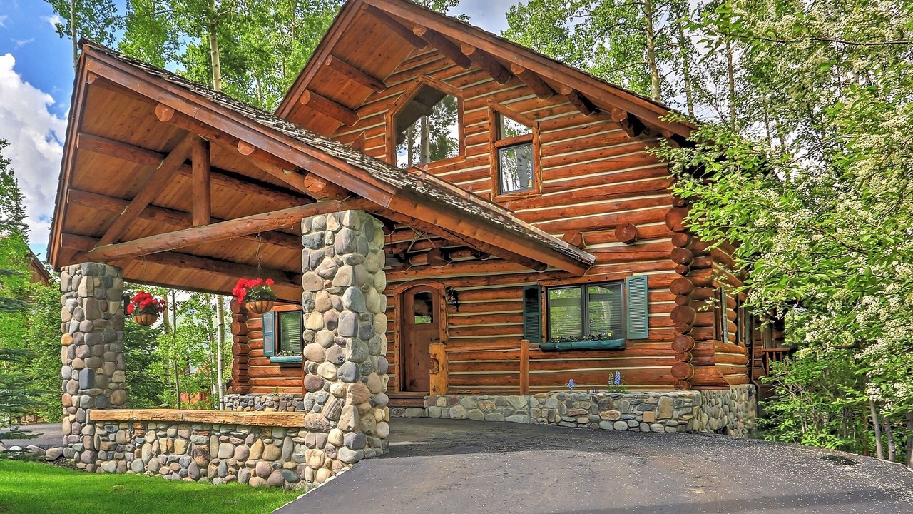 Photo of Others in Mountain Village