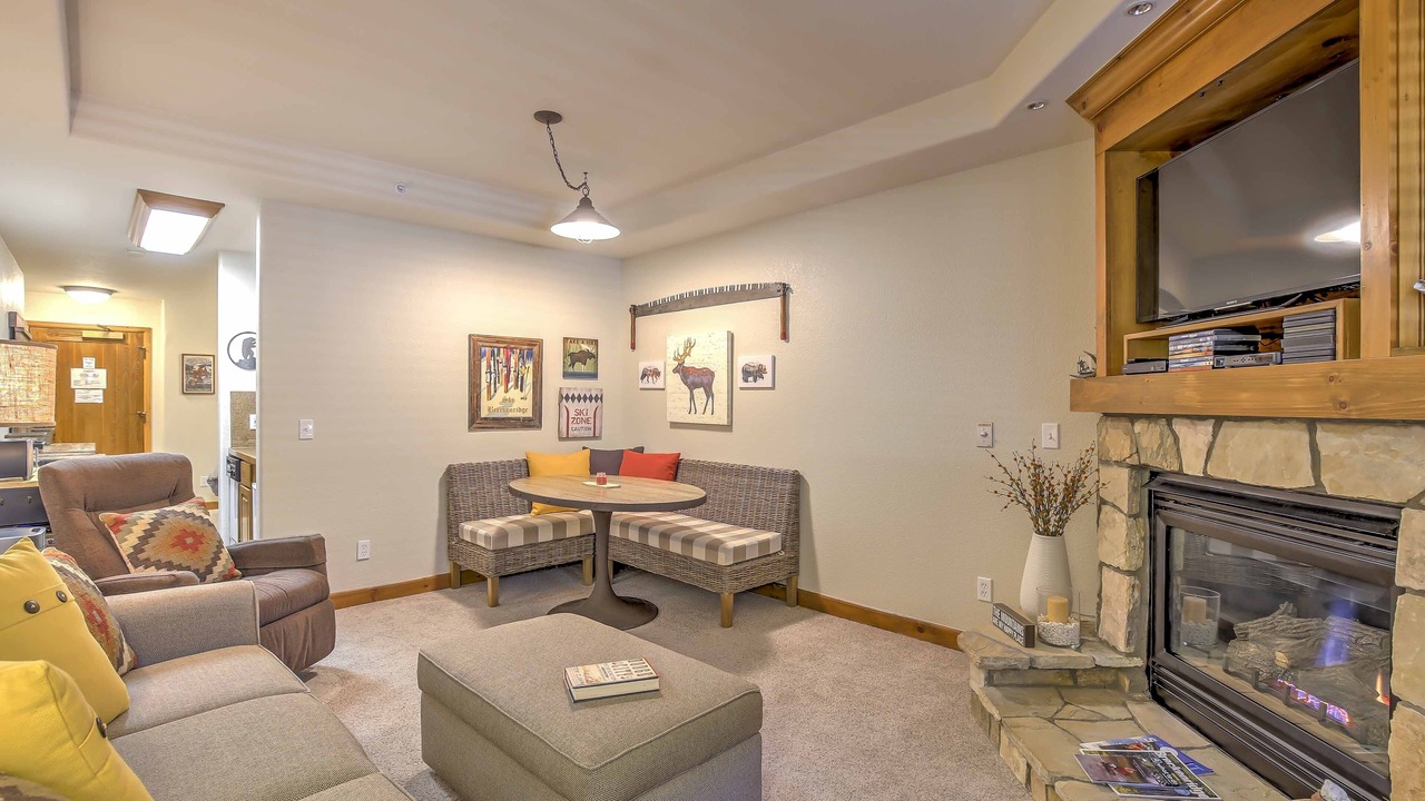Photo of Livingroom in Four O'Clock