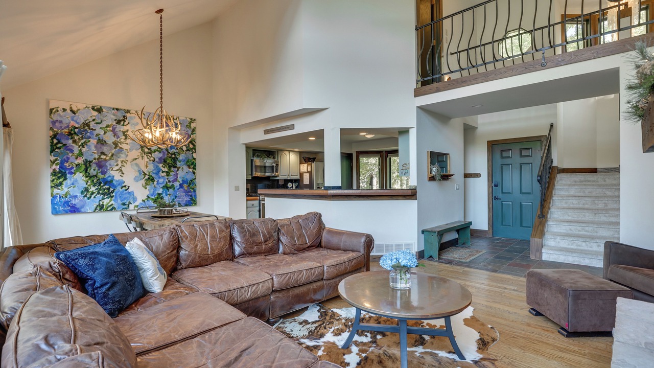 Photo of Livingroom in The Village