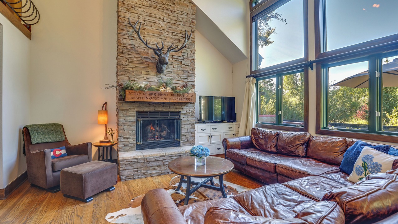 Photo of Livingroom in The Village