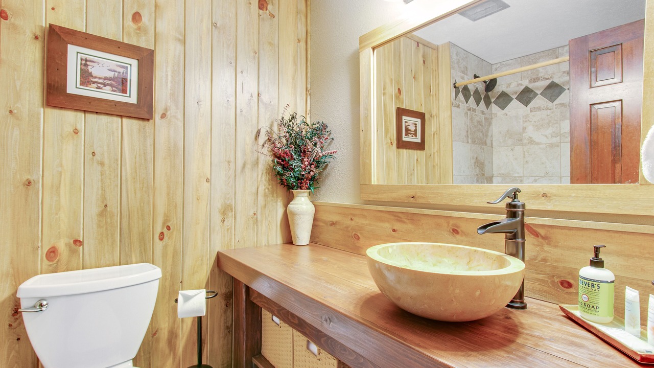 Photo of Bathroom in Carriage Hills