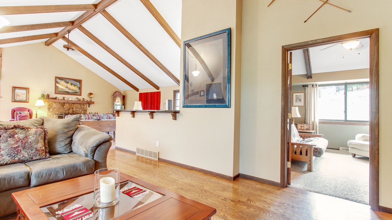 Photo of Livingroom in Carriage Hills