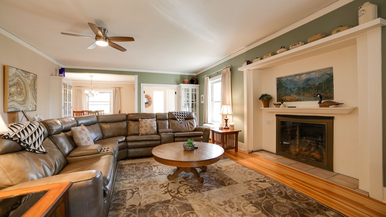 Photo of Bedroom in Broadmoor