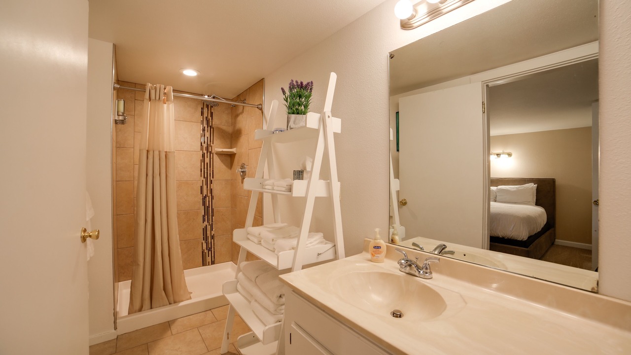 Photo of Bathroom in Broadmoor