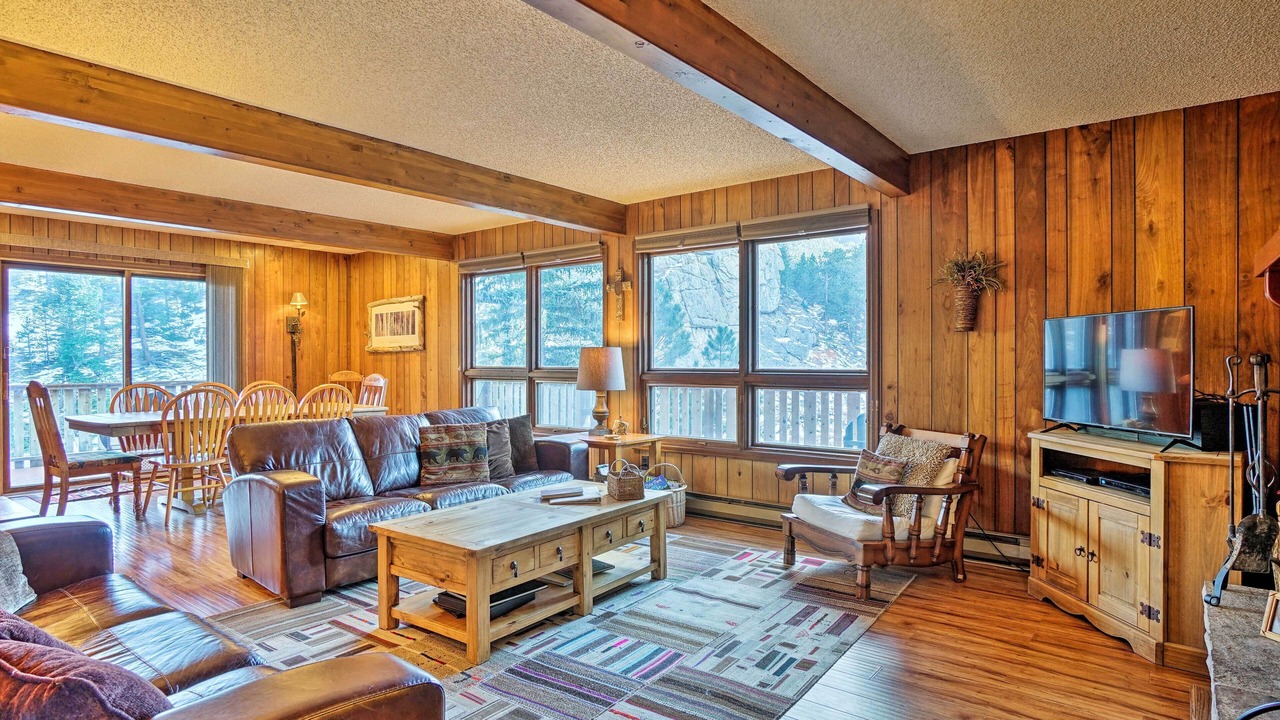 Photo of Livingroom in Carriage Hills