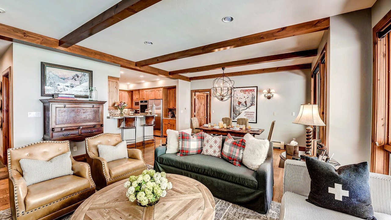 Photo of Livingroom in Avon