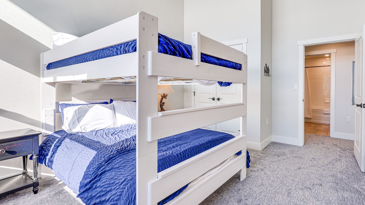 Photo of Bedroom in Silvercreek