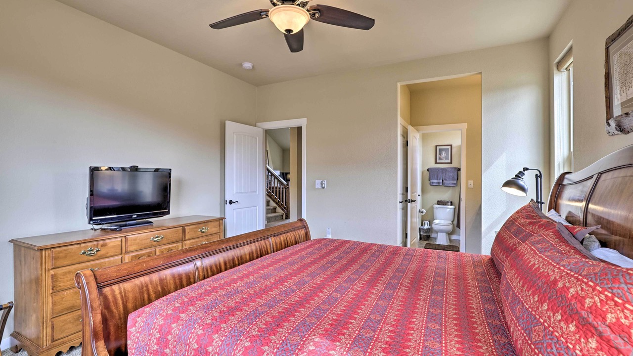 Photo of Bedroom in Silvercreek