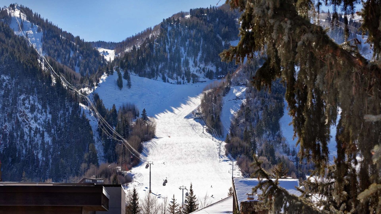 Photo of Others in Aspen