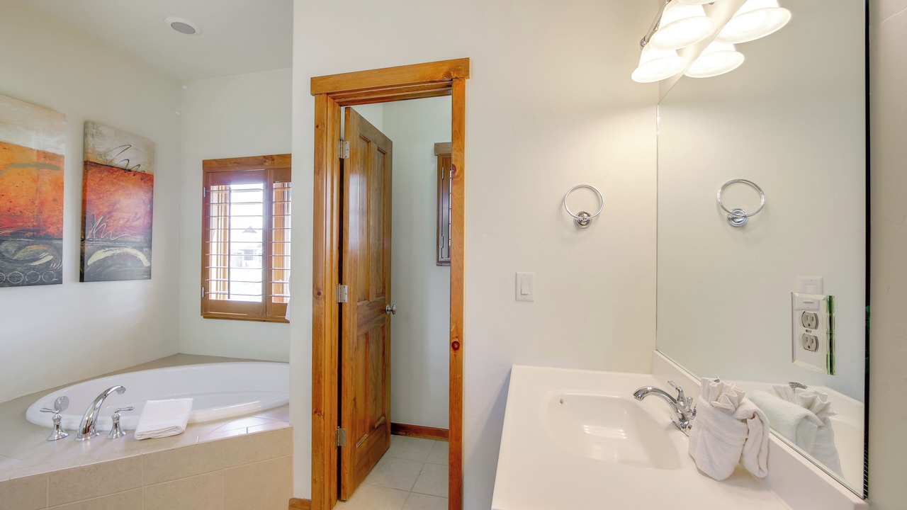 Photo of Bathroom in Grand Elk Ranch