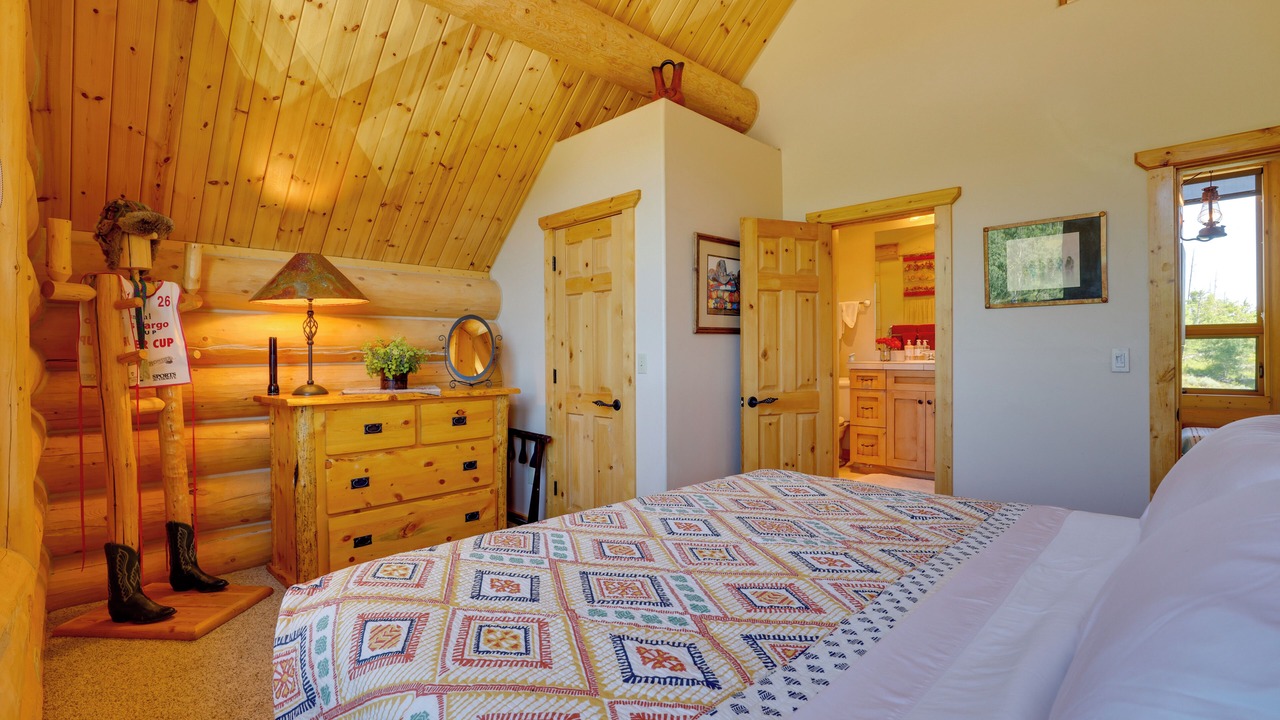 Photo of Bedroom in Granby