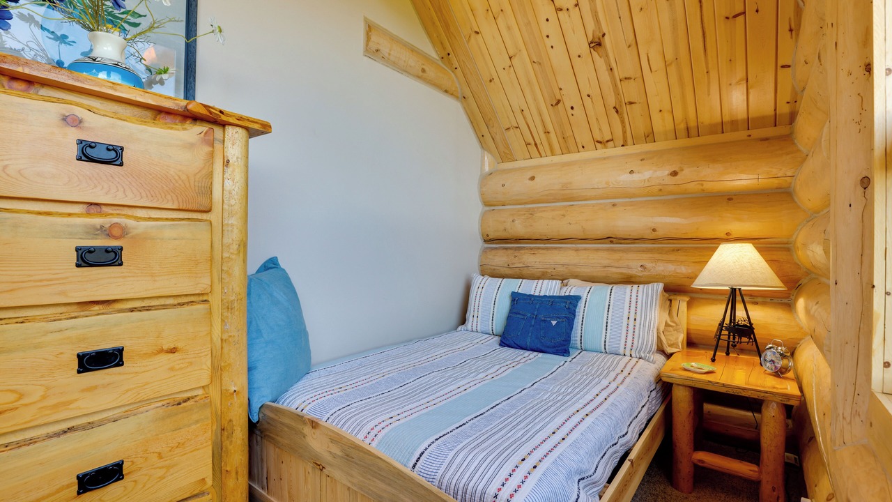 Photo of Bedroom in Granby