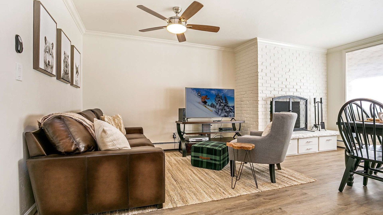 Photo of Livingroom in Vail