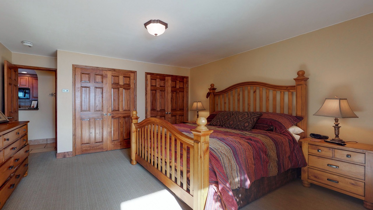 Photo of Bedroom in Copper Mountain Village