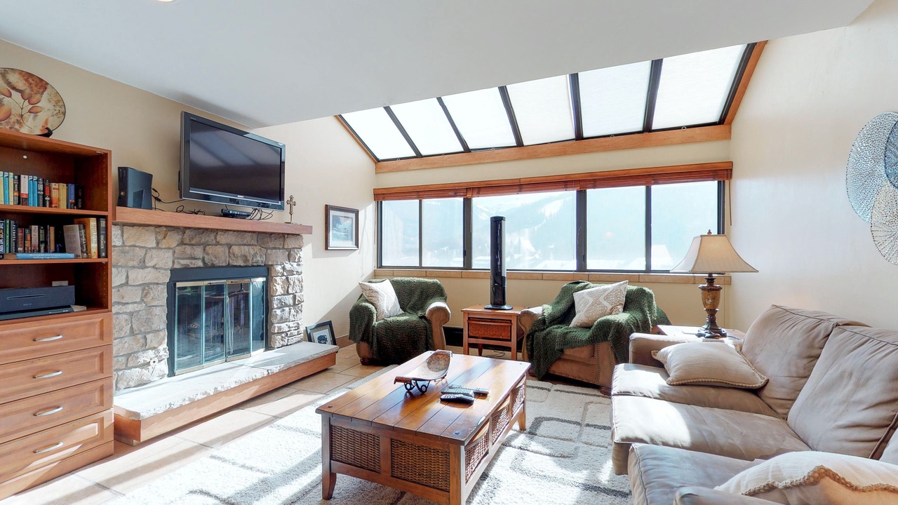 Photo of Livingroom in Copper Mountain Village