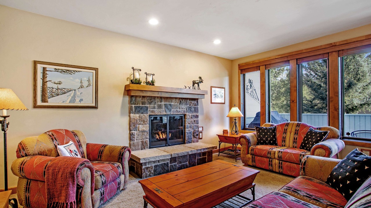 Photo of Livingroom in Vail