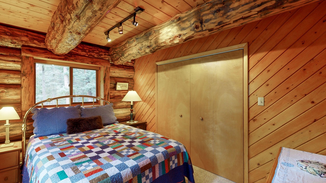 Photo of Bedroom in Purgatory