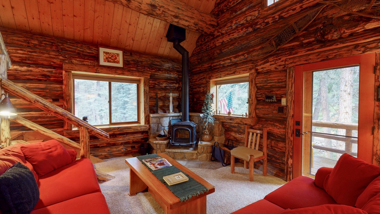 Photo of Livingroom in Purgatory