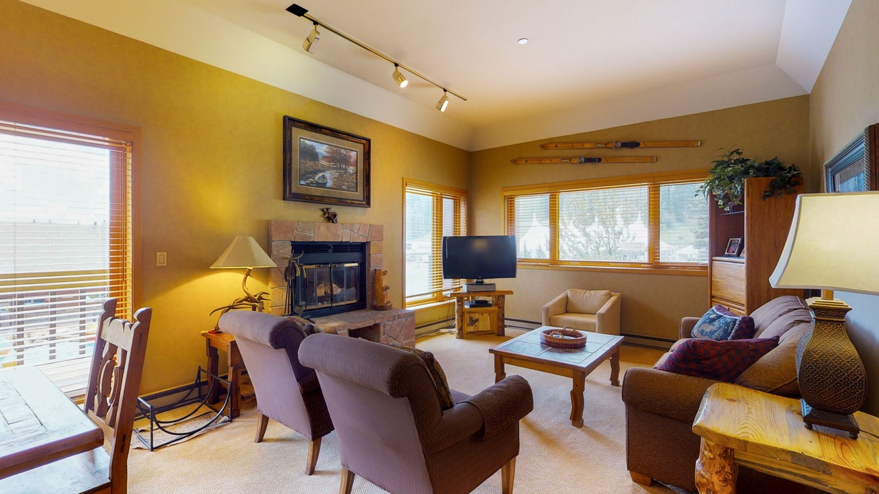 Photo of Livingroom in Purgatory