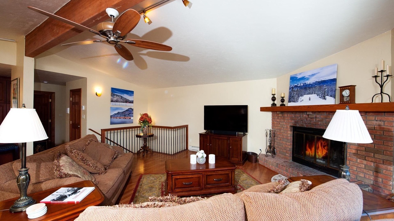 Photo of Livingroom in Purgatory