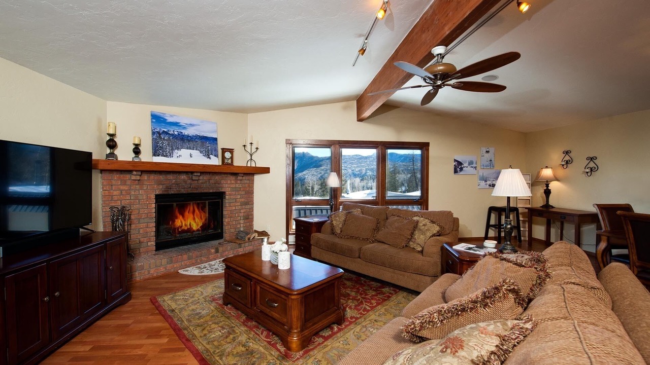Photo of Livingroom in Purgatory