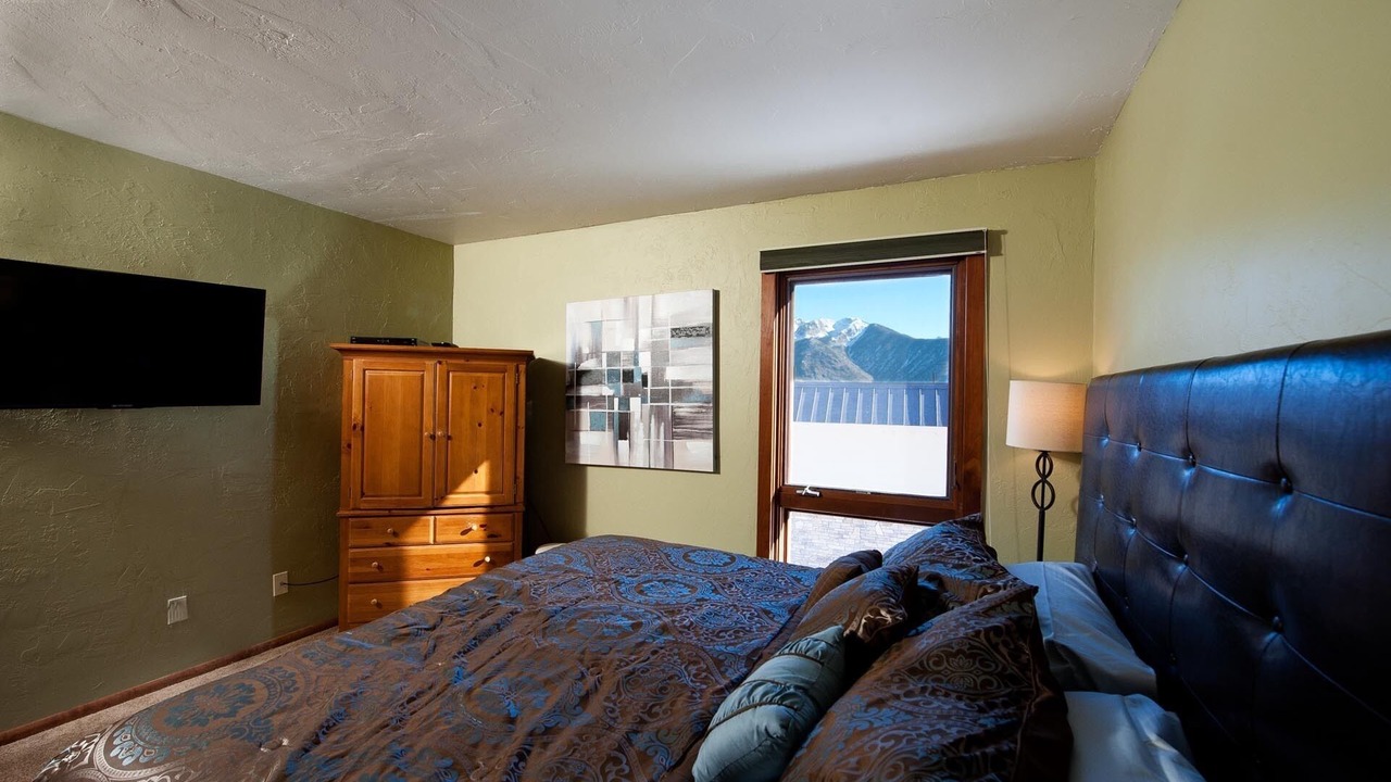 Photo of Bedroom in Purgatory