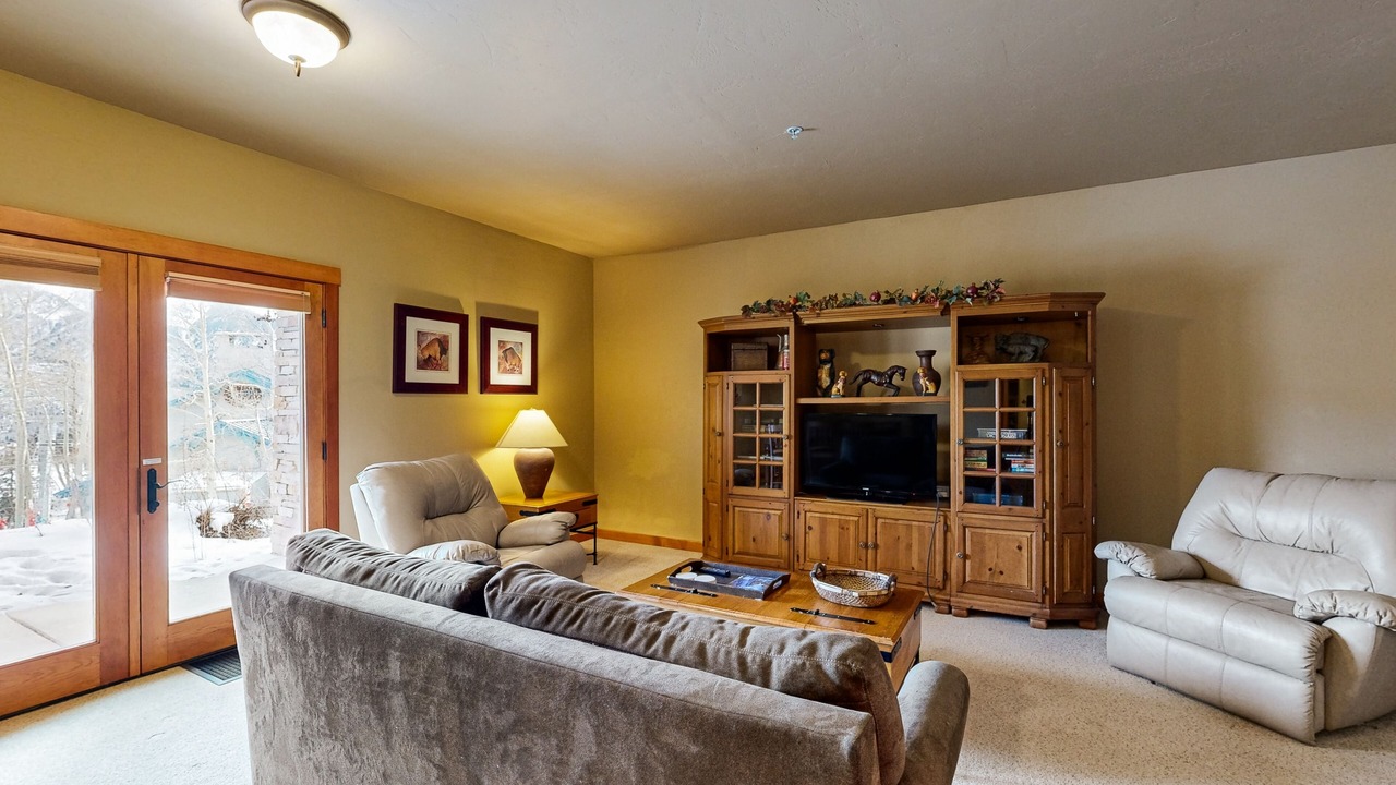 Photo of Livingroom in Purgatory