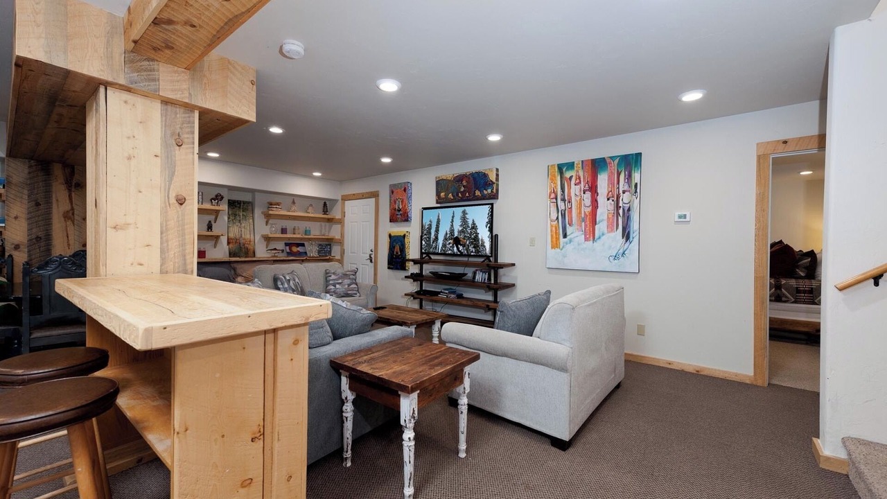 Photo of Bedroom in Columbine Lake