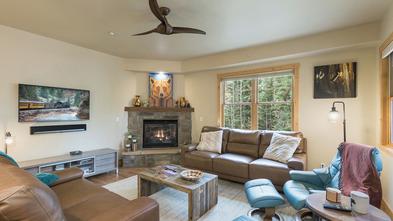 Photo of Livingroom in Purgatory