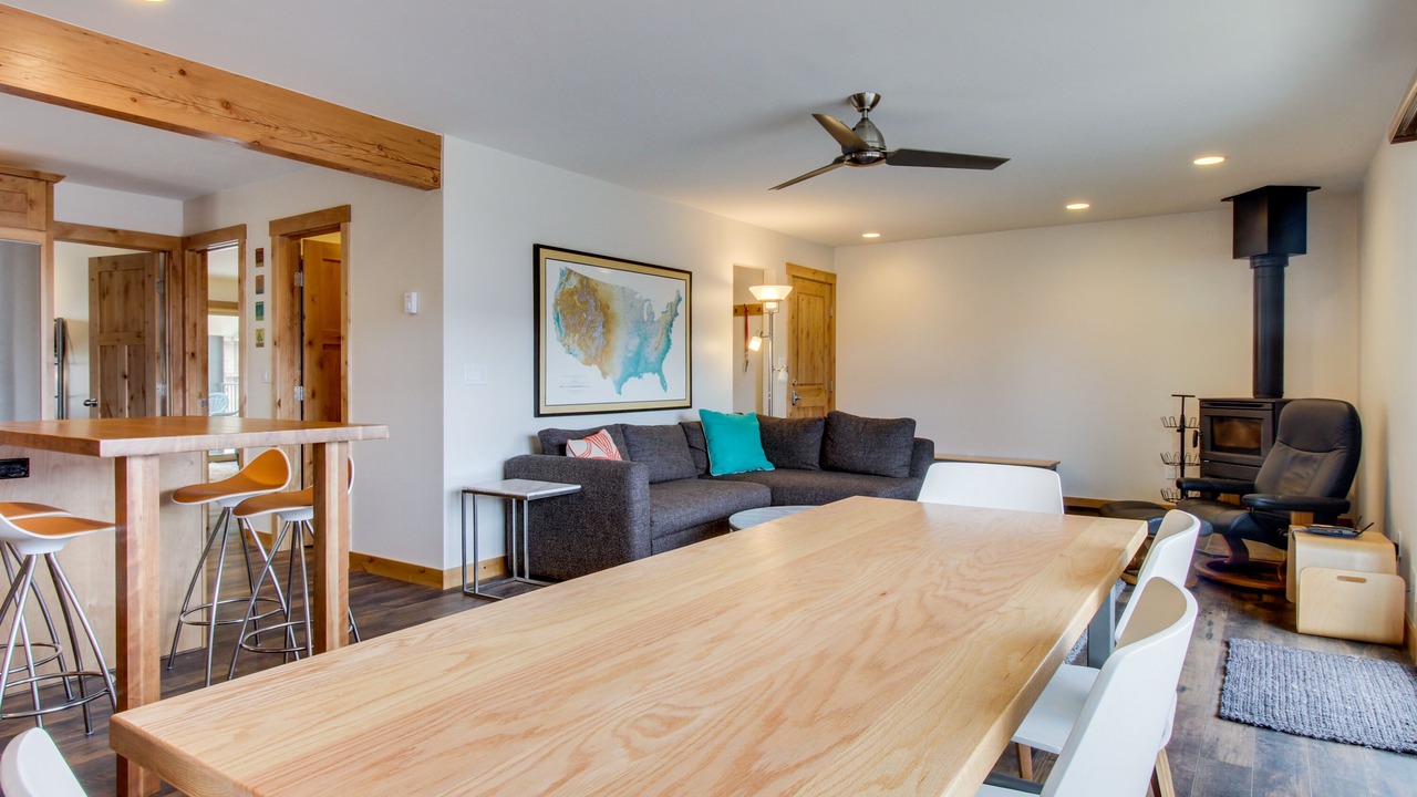 Photo of Livingroom in Purgatory