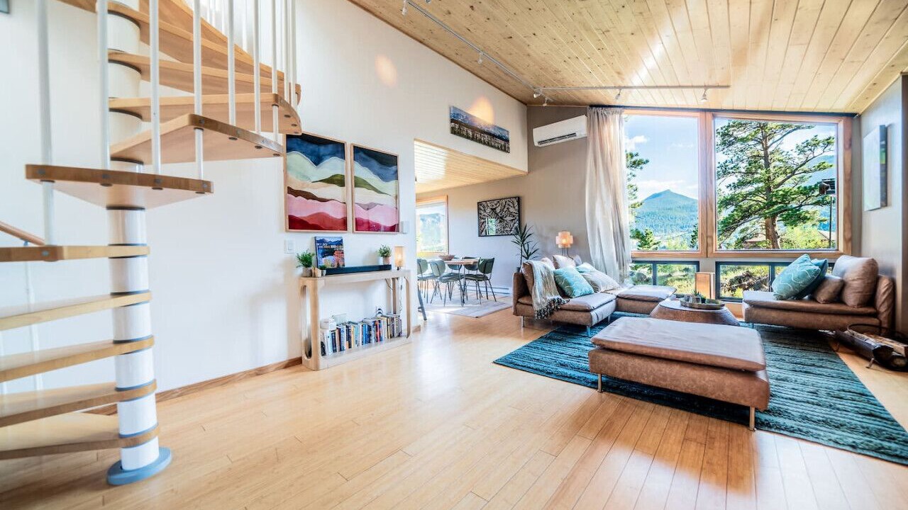 Photo of Livingroom in Venner Ranch Estates