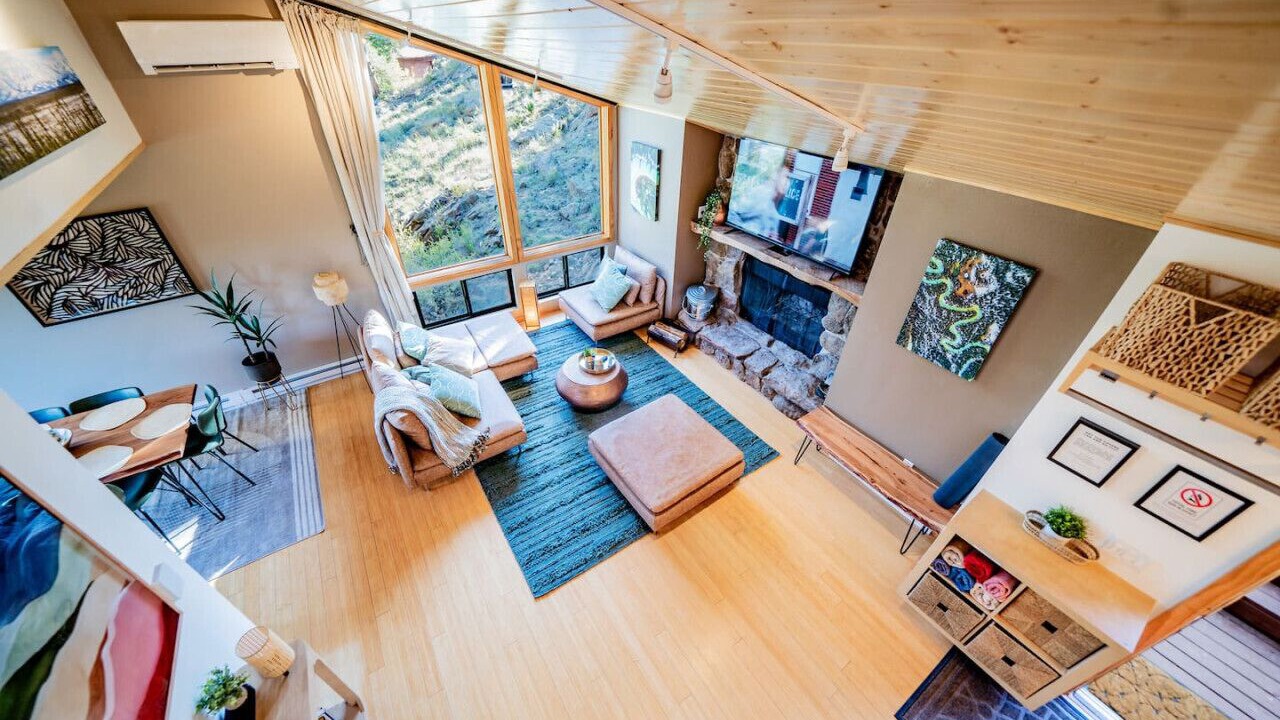 Photo of Livingroom in Venner Ranch Estates