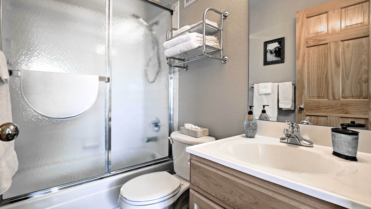 Photo of Bathroom in Wildernest