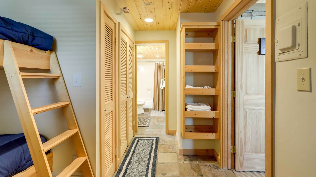 Photo of Bedroom in Snowmass Village