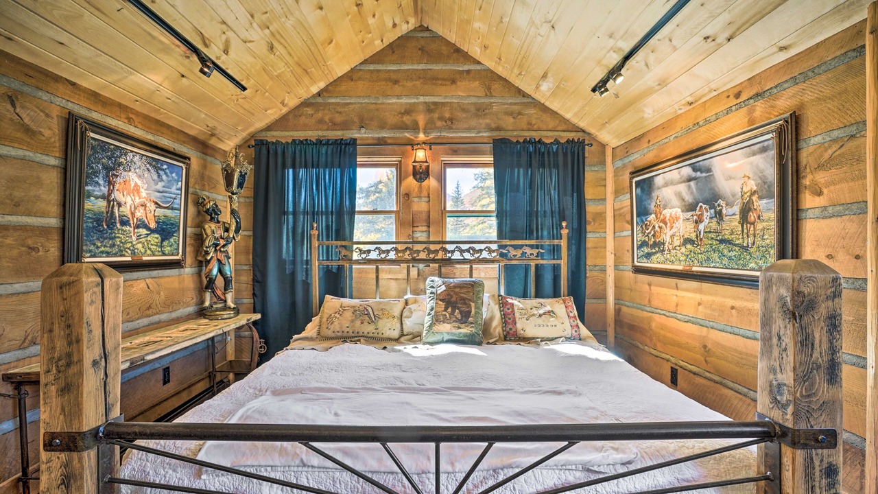 Photo of Bedroom in Snowmass Village